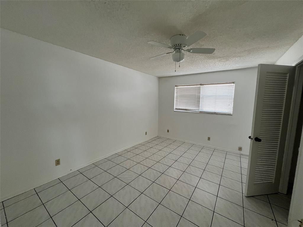230 SW 1st Street, Unit G-8, Pompano Beach, FL 33060 Photo