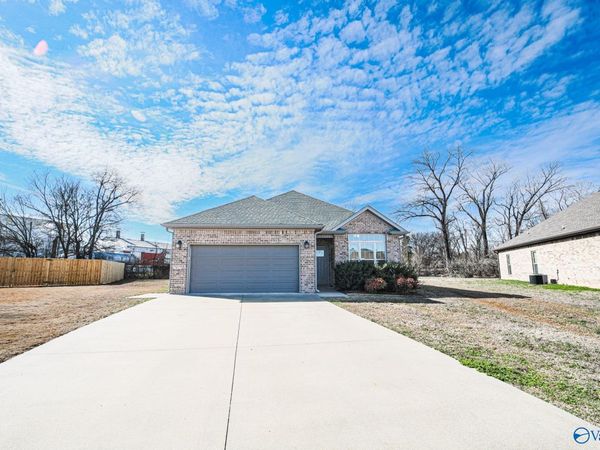 152 Harmony Drive, Tuscumbia, AL 35674