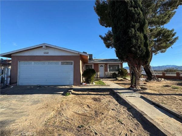 37869 Grandview Avenue, Yermo, CA 92398