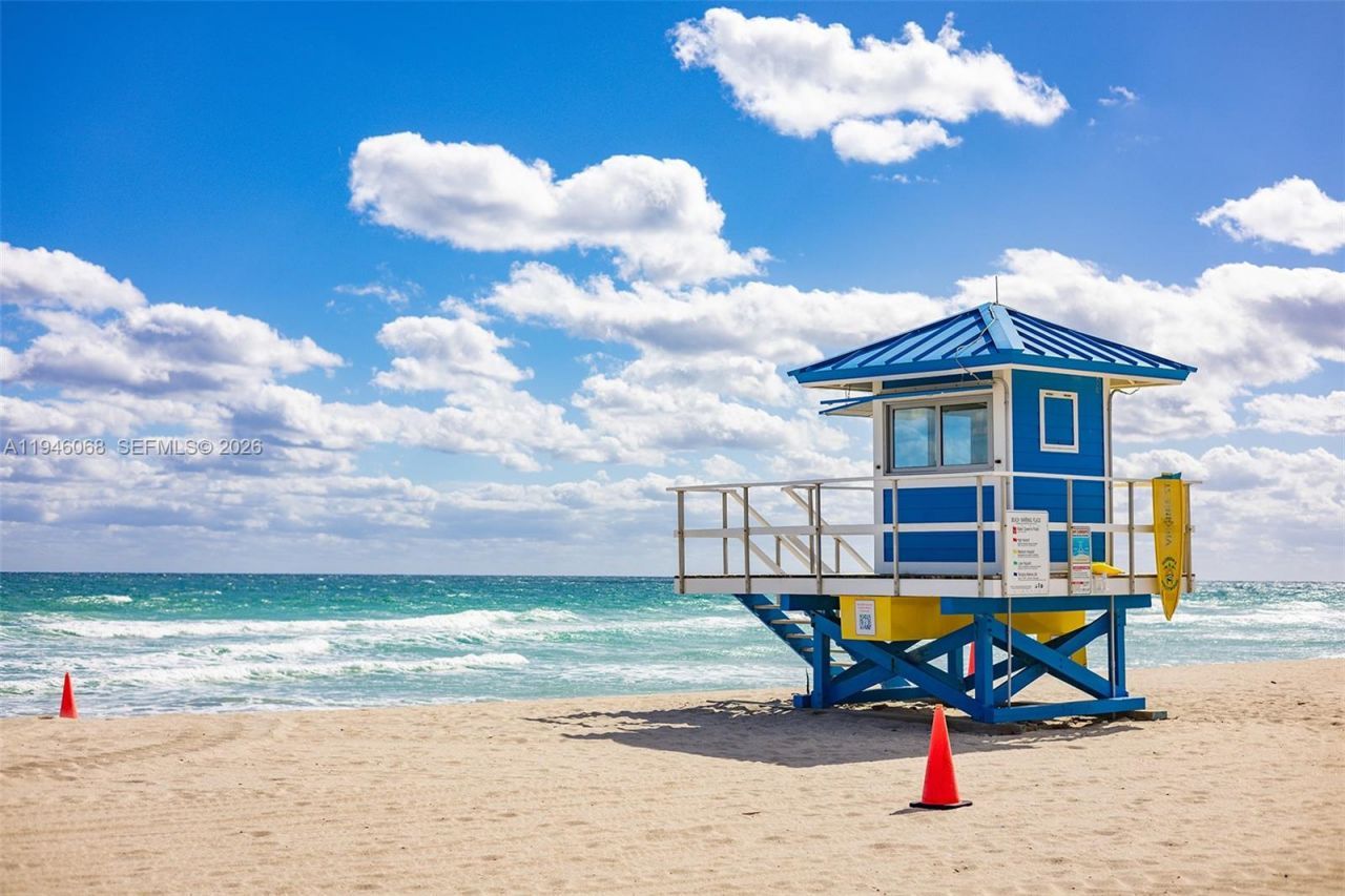 201 Van Buren St, Unit 205, Hollywood, FL 33019 Photo