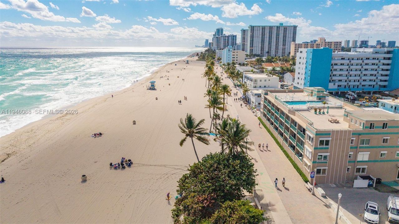 201 Van Buren St, Unit 205, Hollywood, FL 33019 Photo