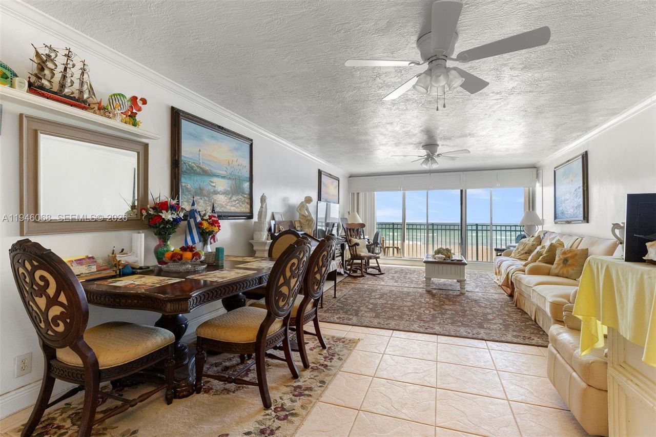 201 Van Buren St, Unit 205, Hollywood, FL 33019 Photo