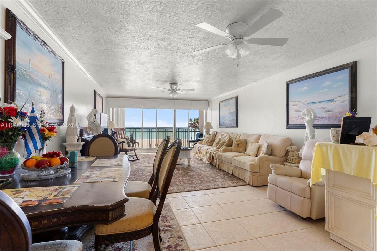 201 Van Buren St, Unit 205, Hollywood, FL 33019 Photo