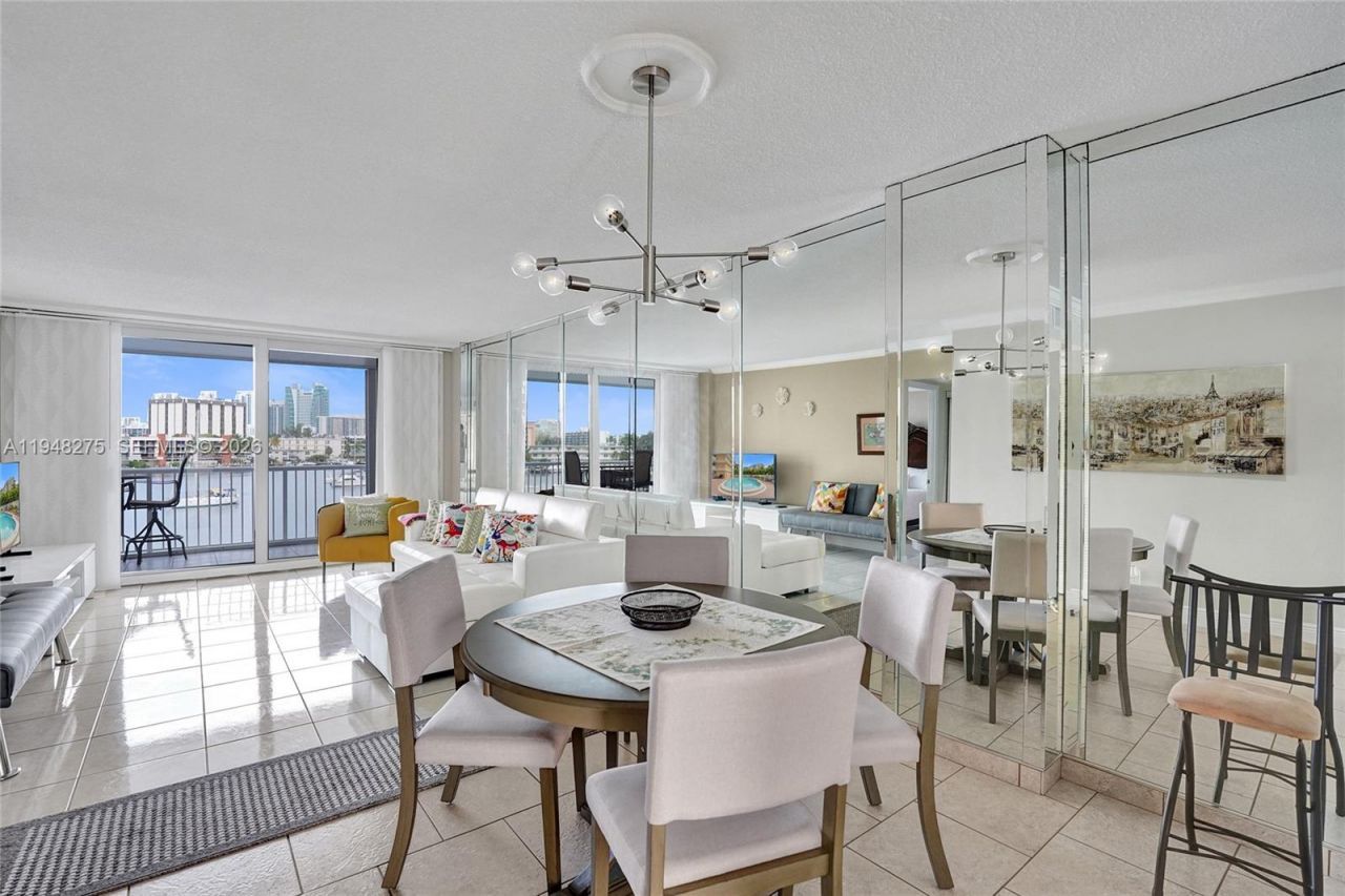 410 Golden Isles Dr, Unit 407, Hallandale Beach, FL 33009 Photo