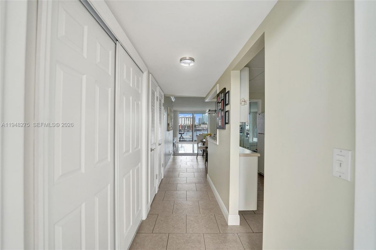 410 Golden Isles Dr, Unit 407, Hallandale Beach, FL 33009 Photo