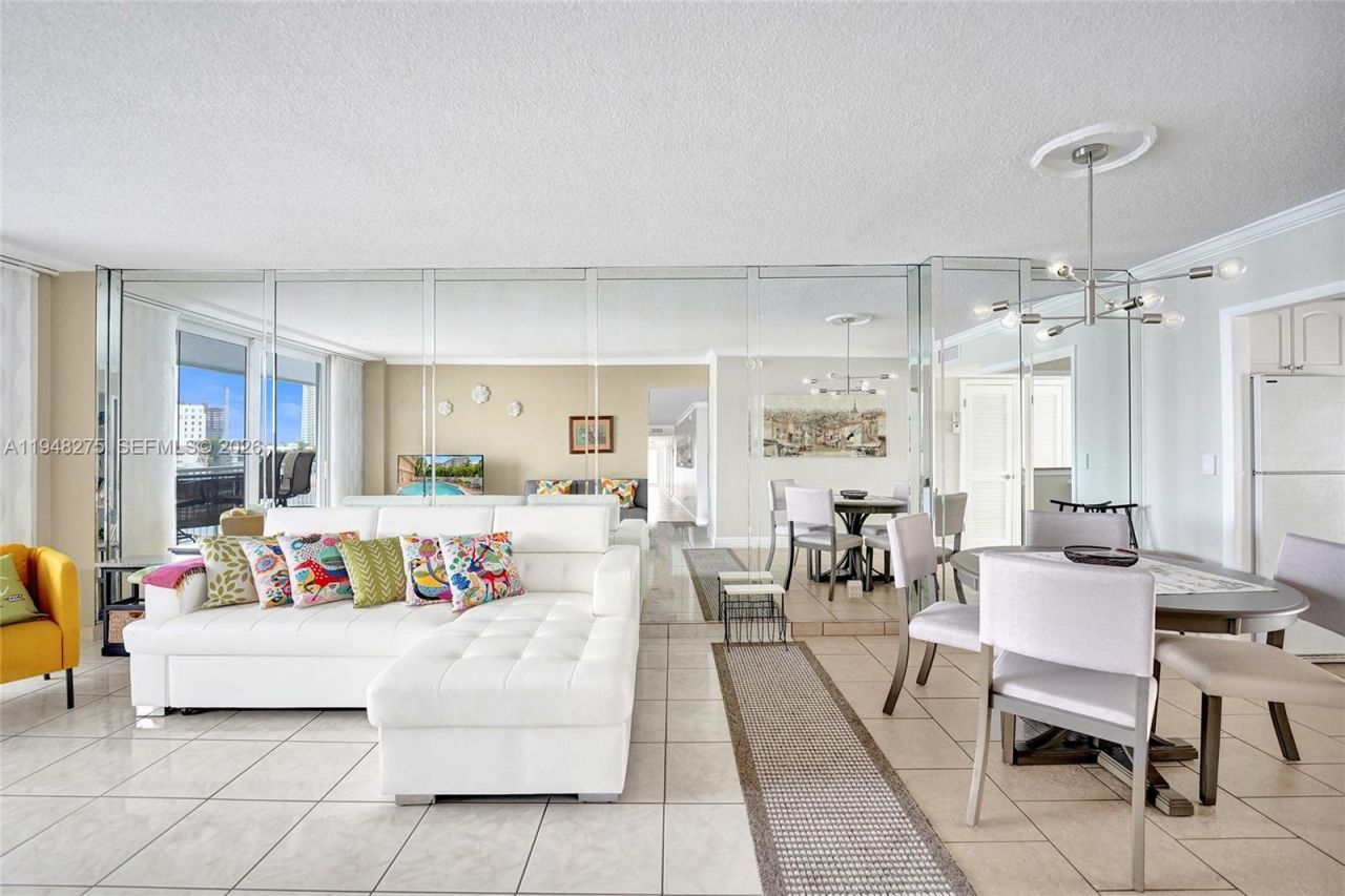 410 Golden Isles Dr, Unit 407, Hallandale Beach, FL 33009 Photo