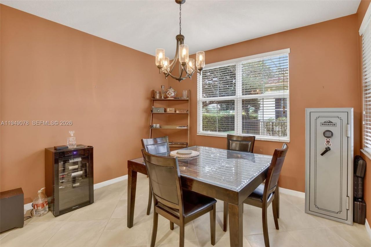 5208 Falcon Trl, Davie, FL 33314 Photo