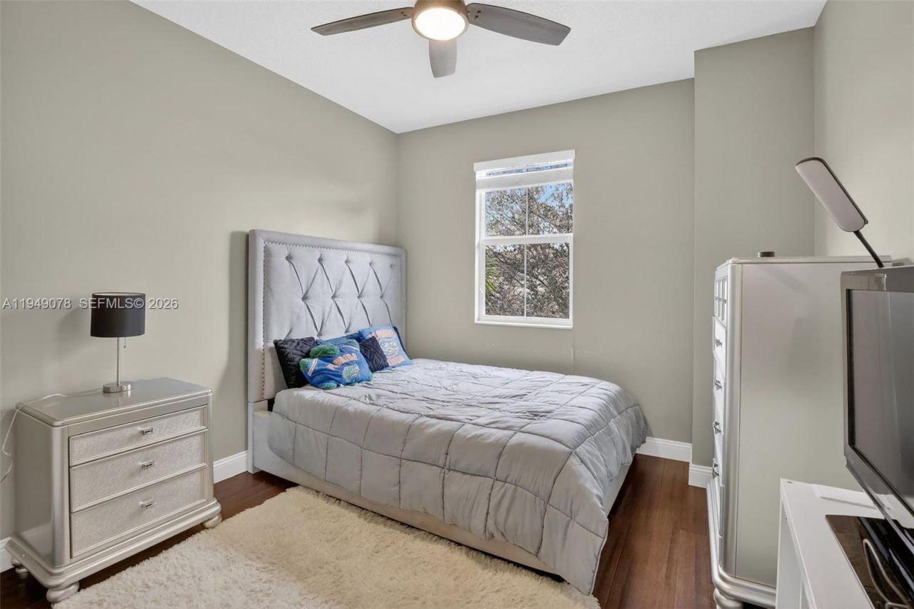 5208 Falcon Trl, Davie, FL 33314 Photo