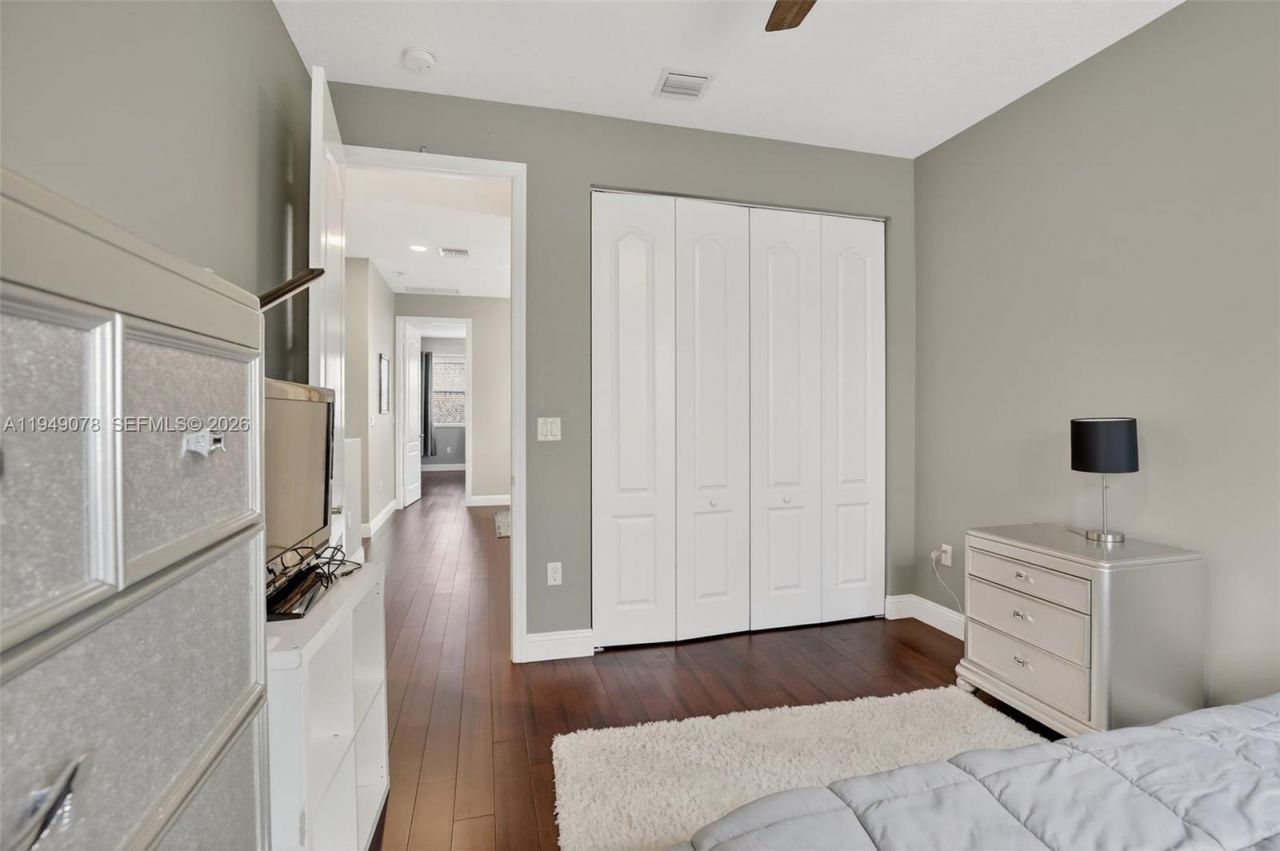 5208 Falcon Trl, Davie, FL 33314 Photo