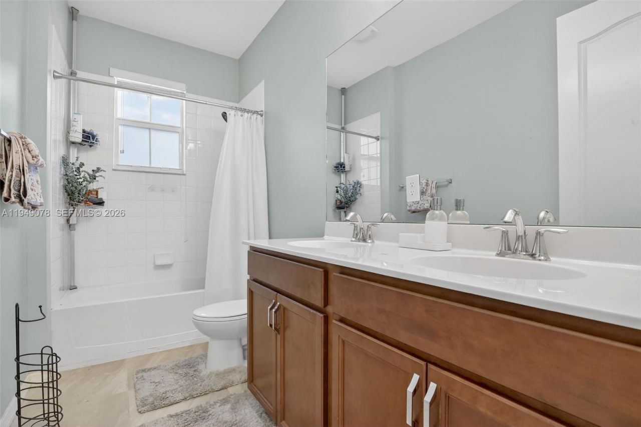 5208 Falcon Trl, Davie, FL 33314 Photo