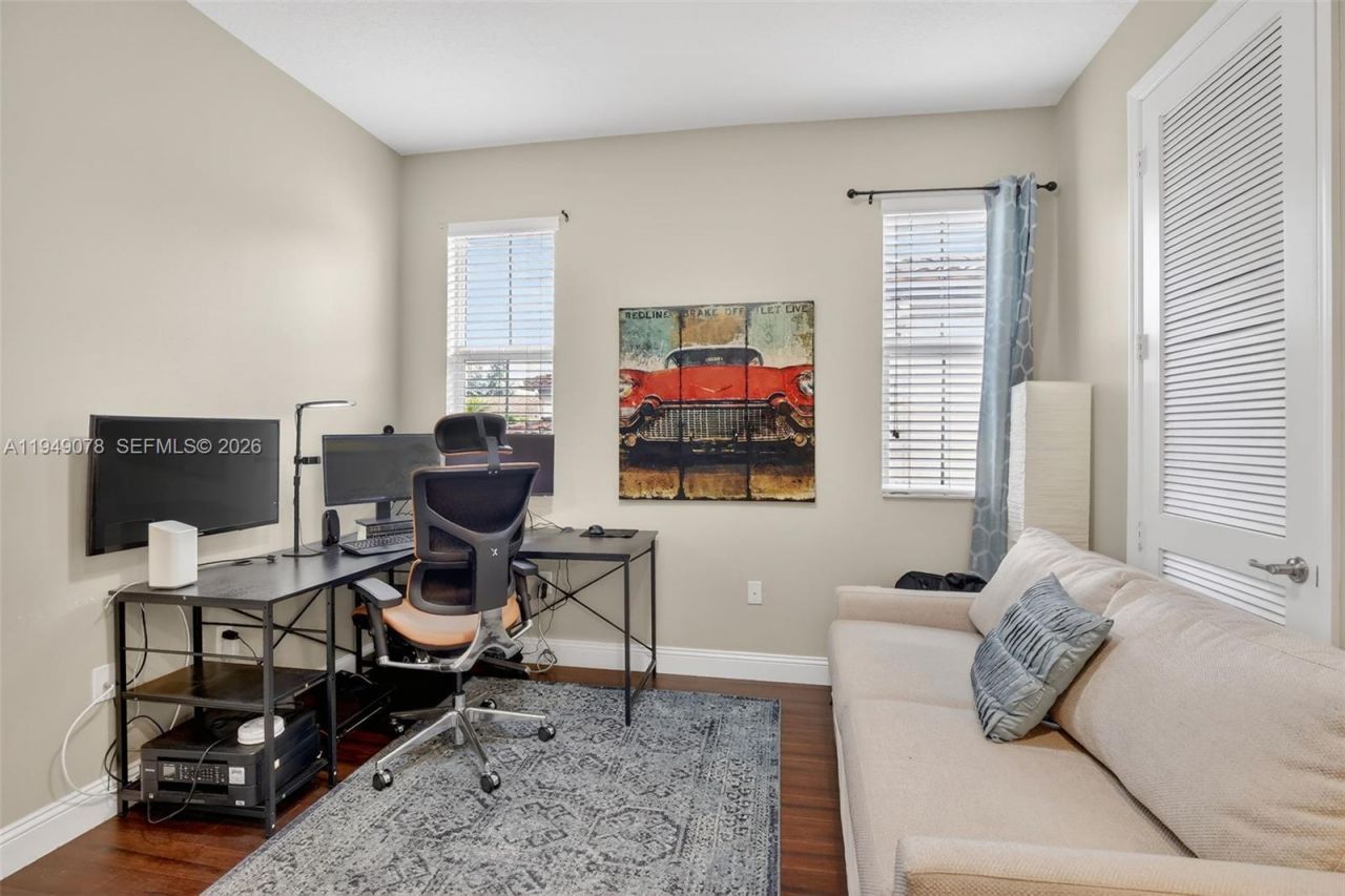 5208 Falcon Trl, Davie, FL 33314 Photo