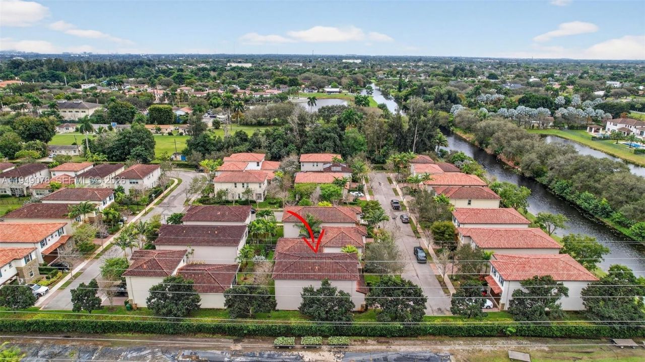 5208 Falcon Trl, Davie, FL 33314 Photo