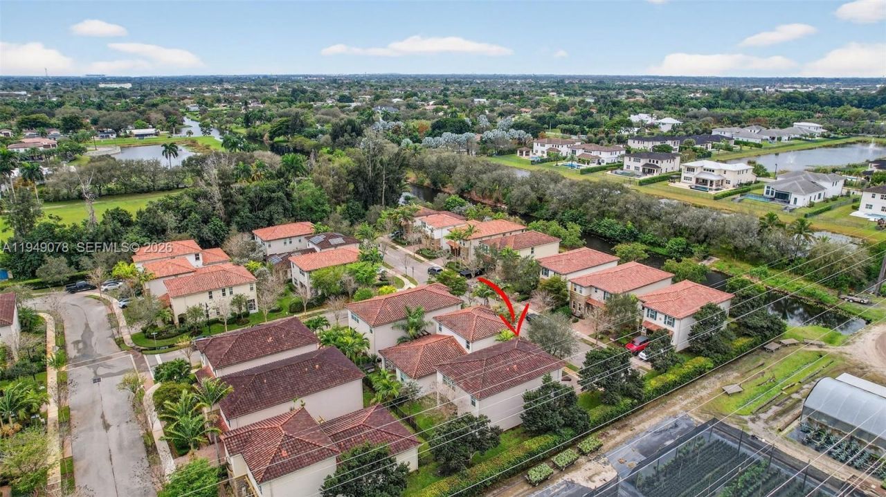 5208 Falcon Trl, Davie, FL 33314 Photo