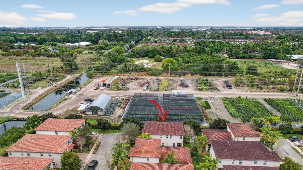 5208 Falcon Trl, Davie, FL 33314 Photo