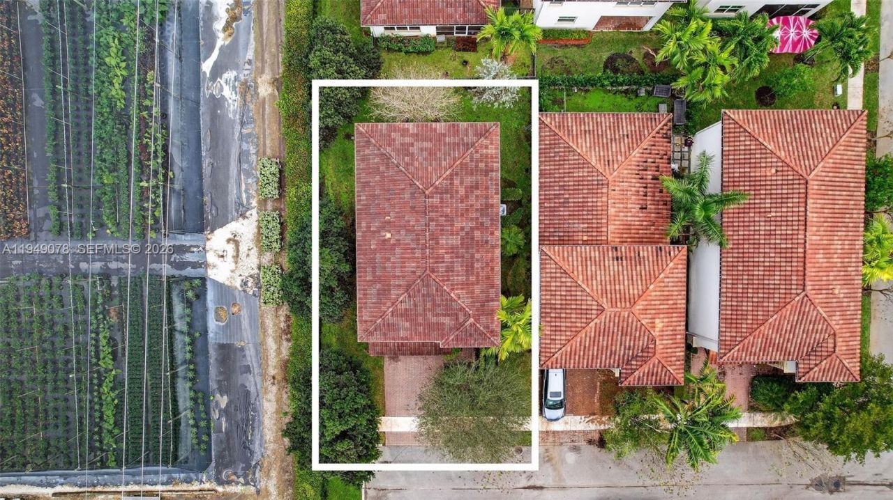 5208 Falcon Trl, Davie, FL 33314 Photo