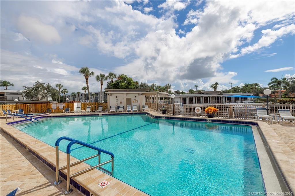 1950 SW Palm City Road, Unit 7-101, Stuart, FL 34994 Photo