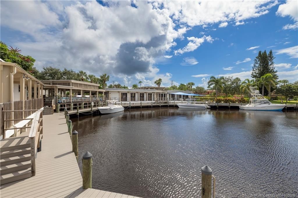 1950 SW Palm City Road, Unit 7-101, Stuart, FL 34994 Photo