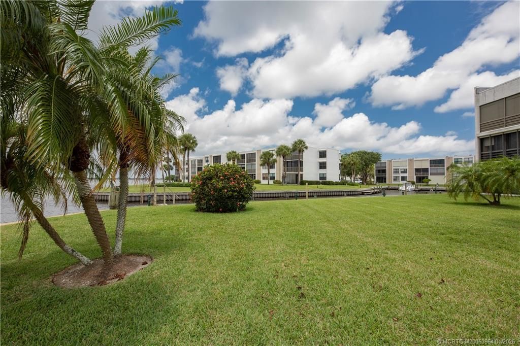 1950 SW Palm City Road, Unit 7-101, Stuart, FL 34994 Photo