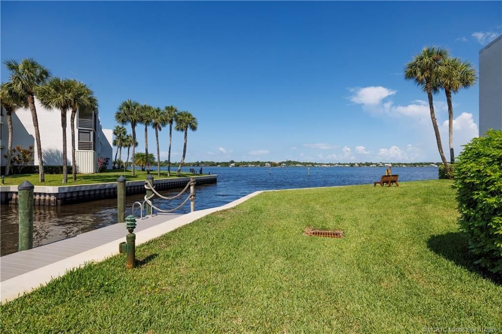 1950 SW Palm City Road, Unit 7-101, Stuart, FL 34994 Photo