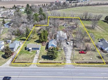 12181 Dixie Highway , Birch Run Twp, MI 48415