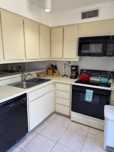 5124 Harpers Croft, Unit 7, Sarasota, FL 34235 Photo