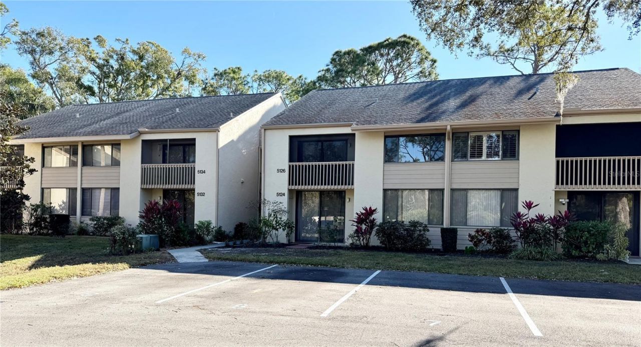 5124 Harpers Croft, Unit 7, Sarasota, FL 34235 Photo