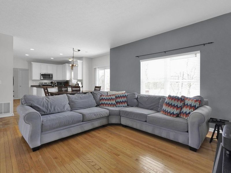 1139 Desert Willow Drive, Blacklick, OH 43004 Photo 6