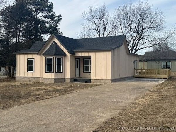 501 NE 9th Street, Wagoner, OK 74467