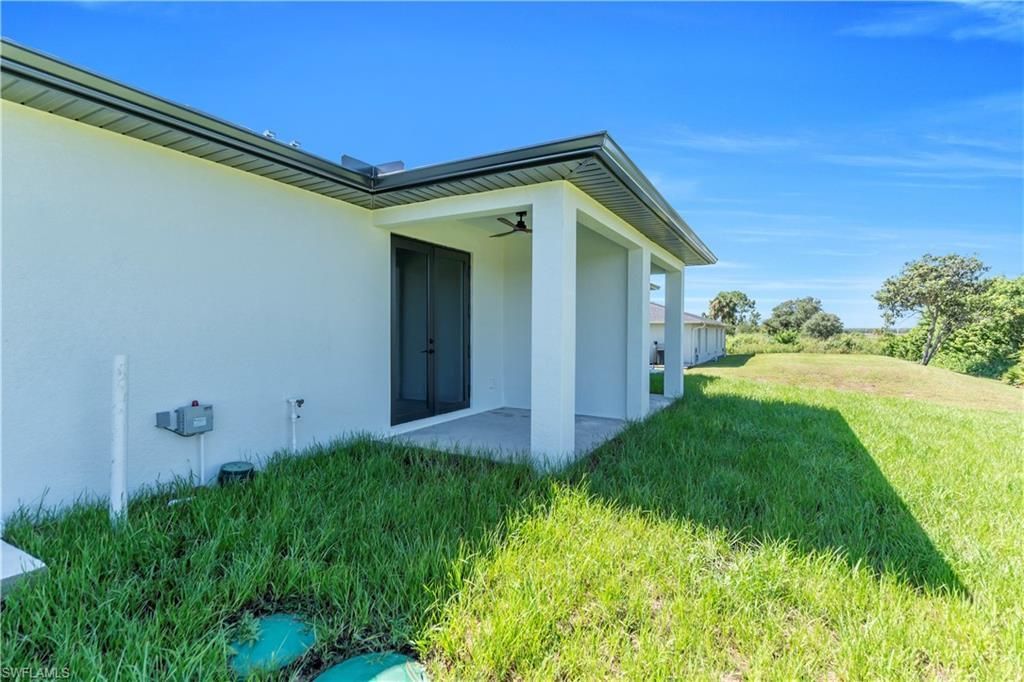 1110-1112 Eisenhower Blvd, Lehigh Acres, FL 33974 Photo