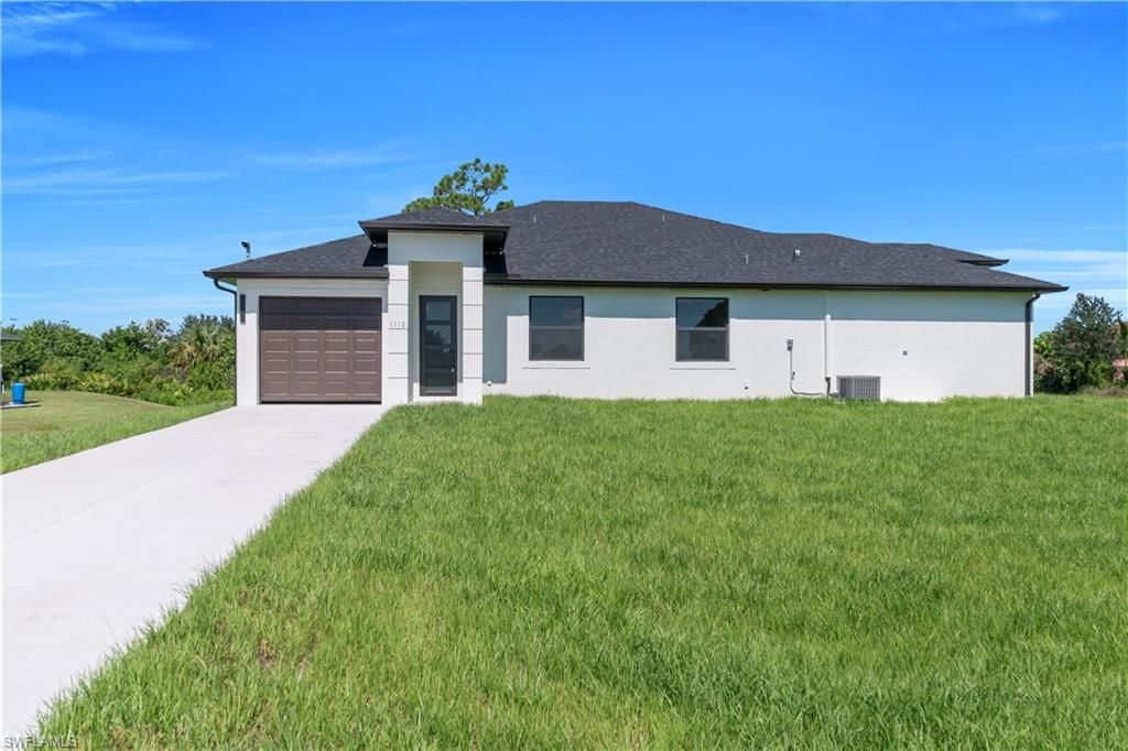 1110-1112 Eisenhower Blvd, Lehigh Acres, FL 33974 Photo