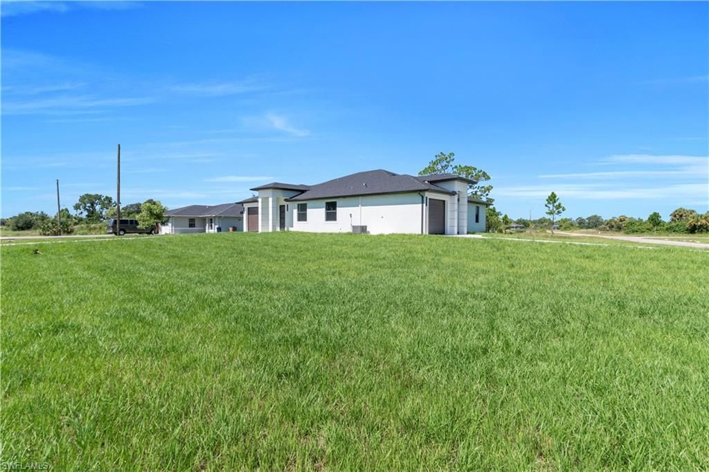 1110-1112 Eisenhower Blvd, Lehigh Acres, FL 33974 Photo