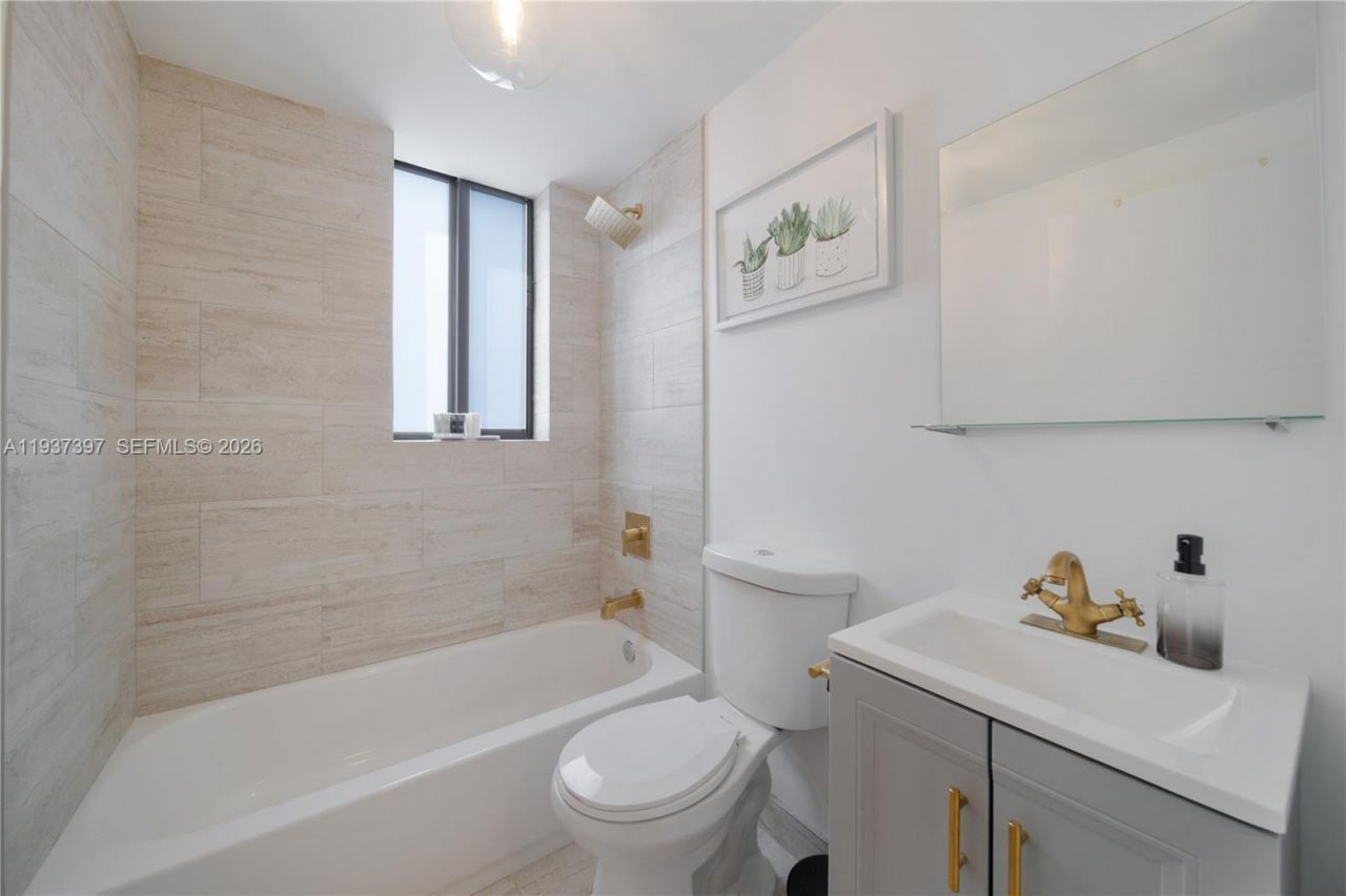 2162 SW 14th Ter, Unit 101, Miami, FL 33145 Photo