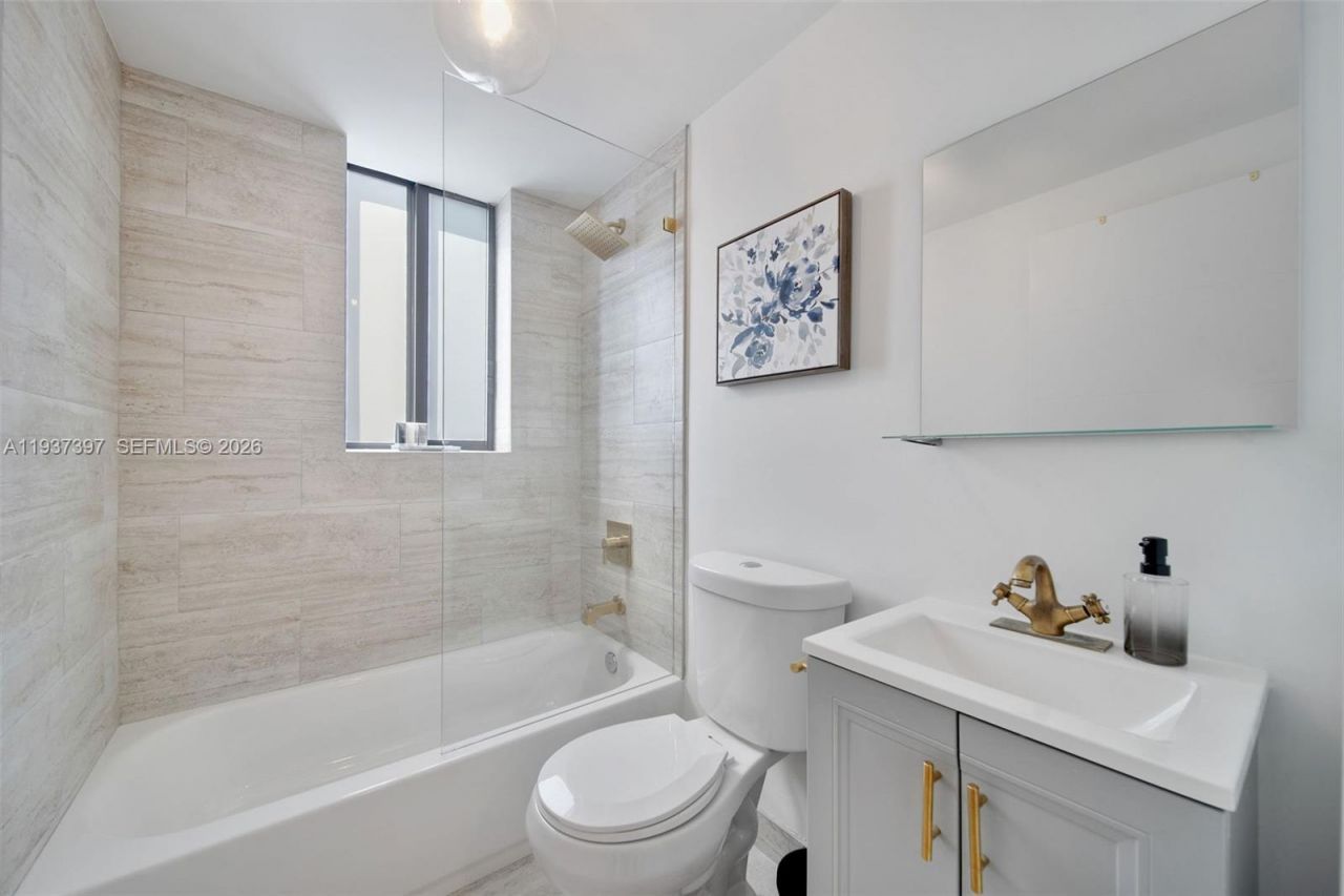 2162 SW 14th Ter, Unit 101, Miami, FL 33145 Photo