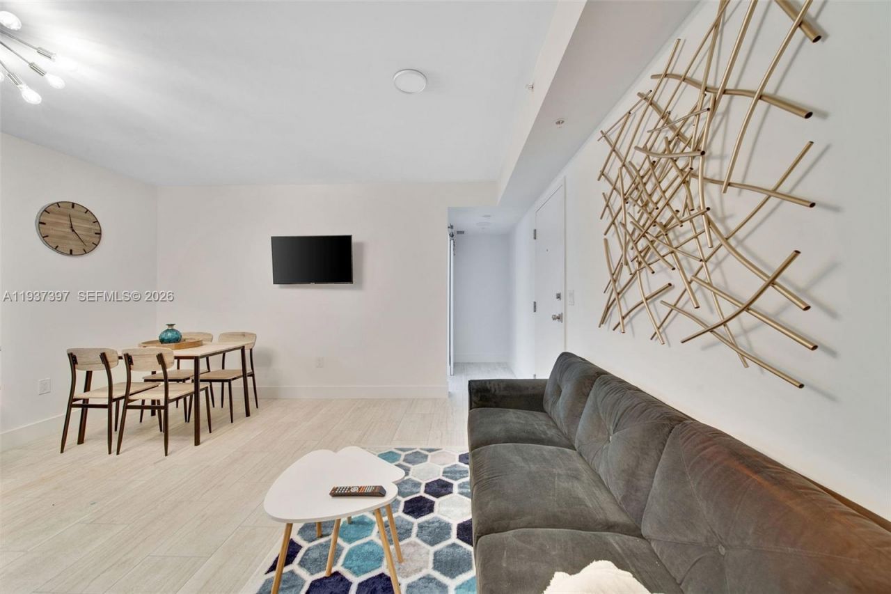2162 SW 14th Ter, Unit 106, Miami, FL 33145 Photo