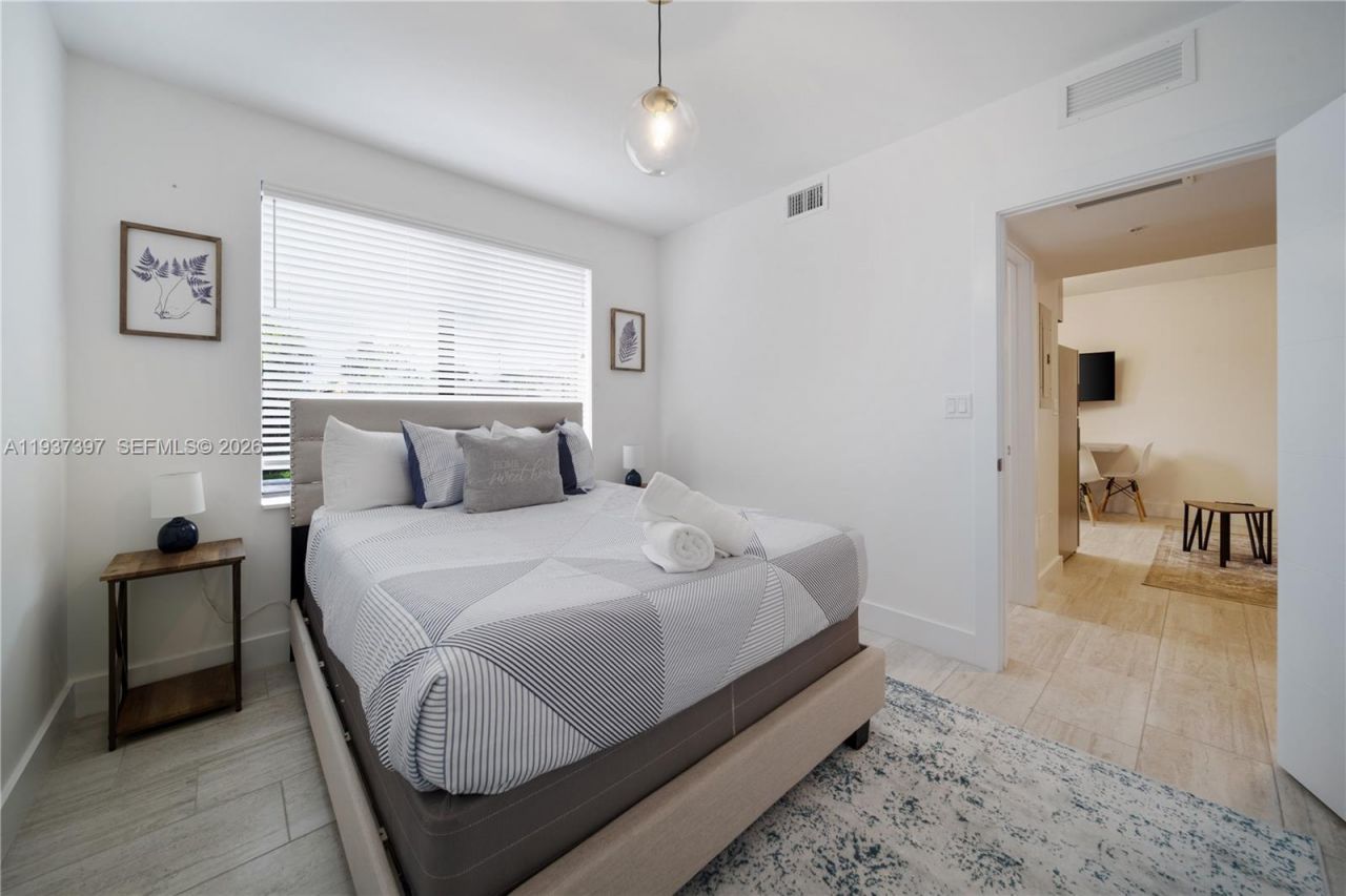 2162 SW 14th Ter, Unit 101, Miami, FL 33145 Photo