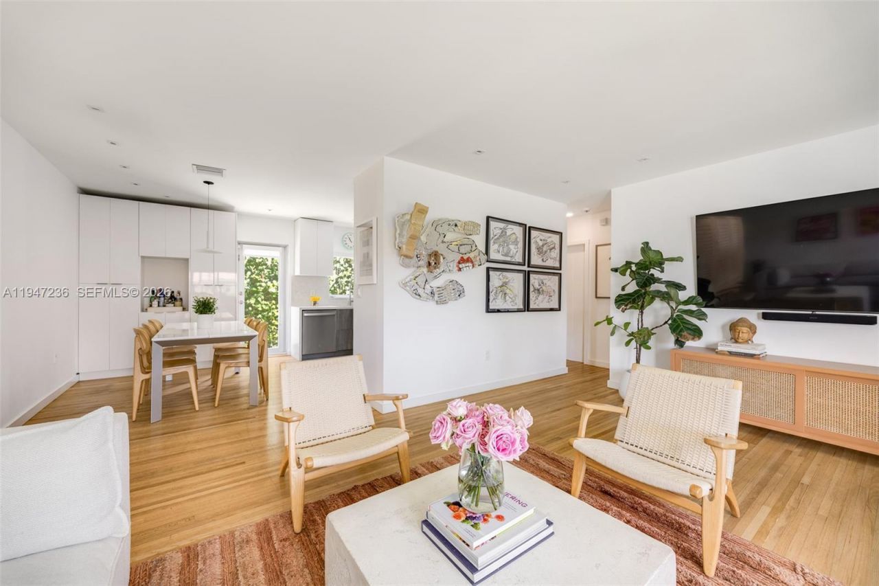 6055 SW 38th St , Miami, FL 33155 Photo