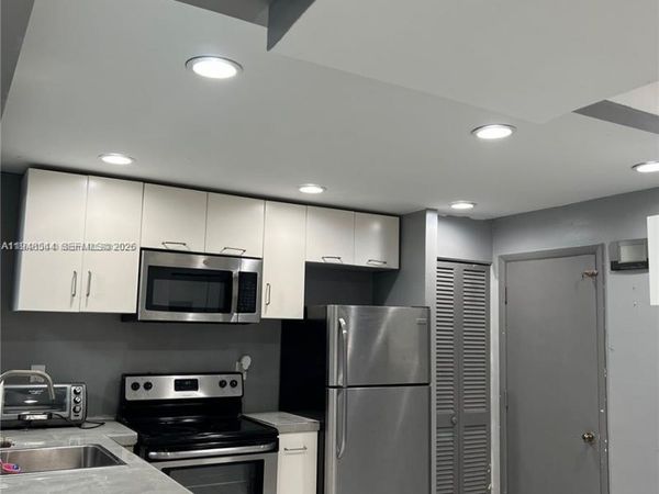 1710 NE 191st St , Unit 100-3, Miami, FL 33179