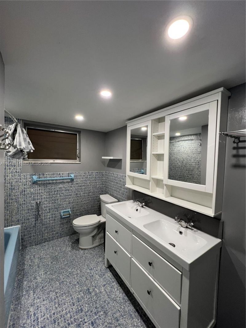 1710 NE 191st St , Unit 100-3, Miami, FL 33179 Photo