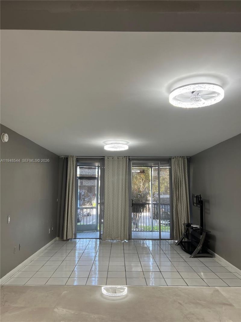 1710 NE 191st St , Unit 100-3, Miami, FL 33179 Photo