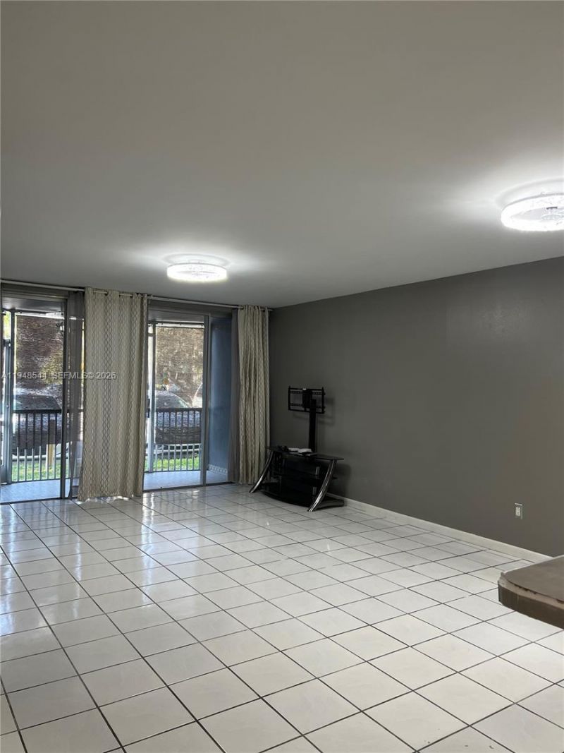 1710 NE 191st St , Unit 100-3, Miami, FL 33179 Photo