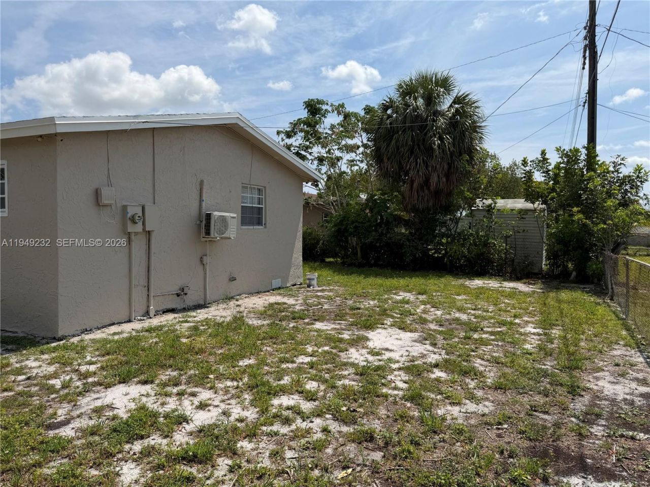 2910 NW 25th St, Fort Lauderdale, FL 33311 Photo