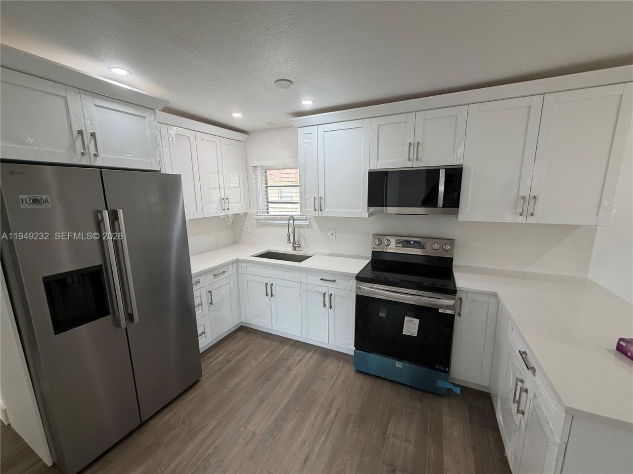 2910 NW 25th St, Fort Lauderdale, FL 33311 Photo