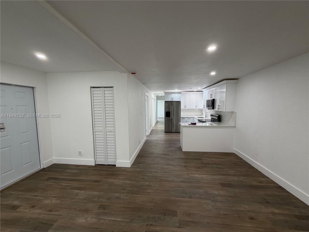 2910 NW 25th St, Fort Lauderdale, FL 33311 Photo