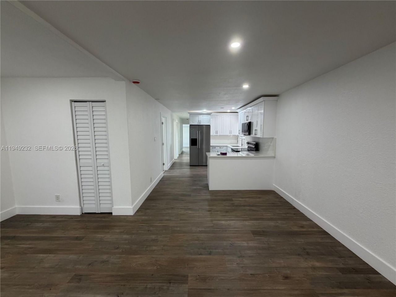 2910 NW 25th St, Fort Lauderdale, FL 33311 Photo