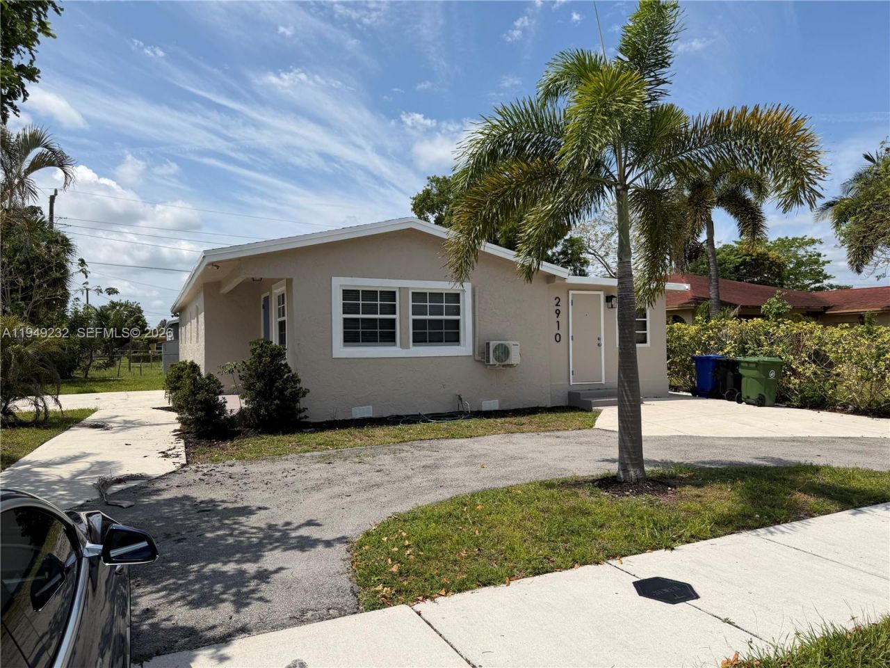 2910 NW 25th St, Fort Lauderdale, FL 33311 Photo