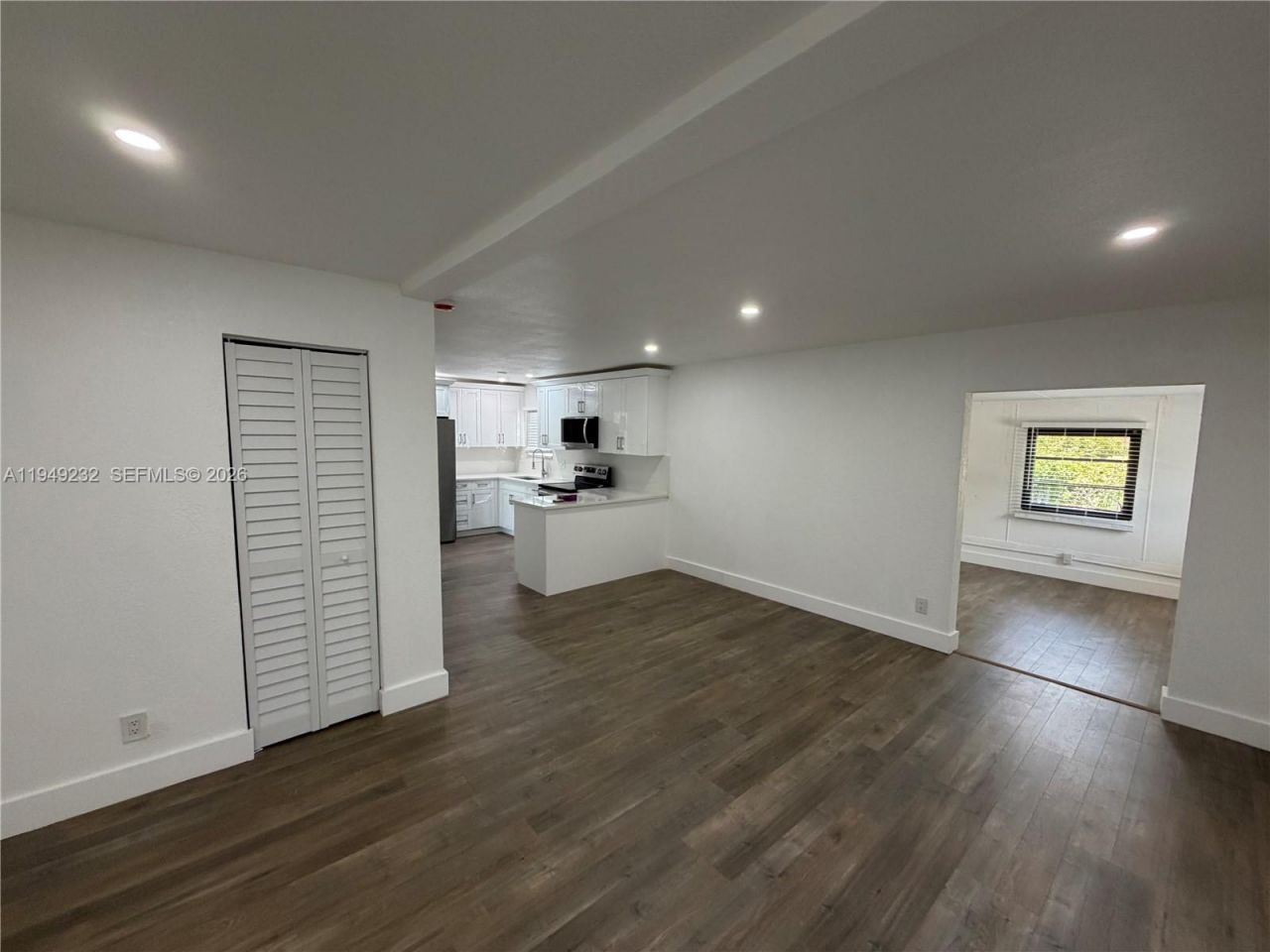 2910 NW 25th St, Fort Lauderdale, FL 33311 Photo