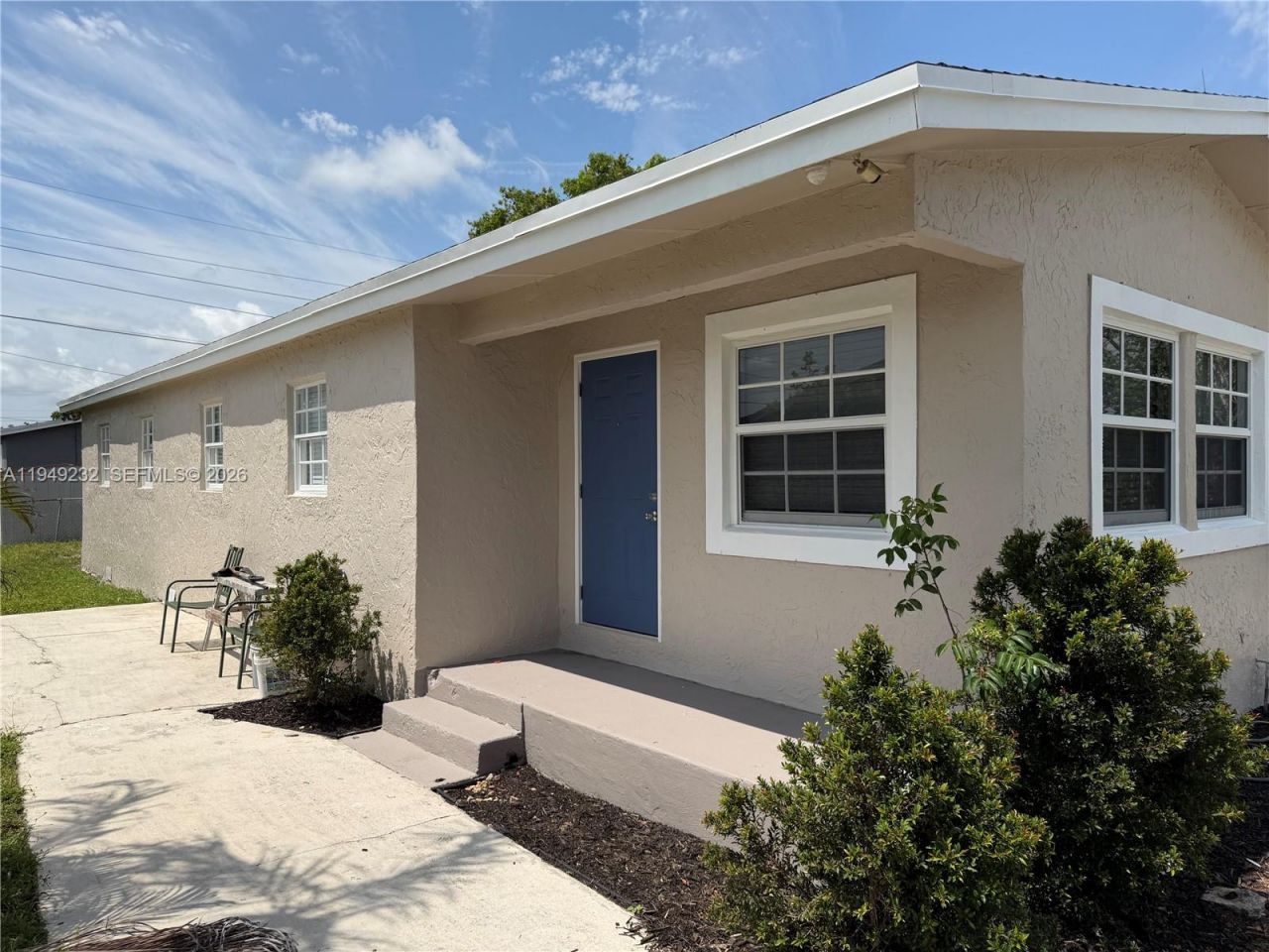 2910 NW 25th St, Fort Lauderdale, FL 33311 Photo