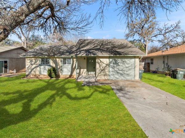 2016 Nevada Street, San Marcos, TX 78666
