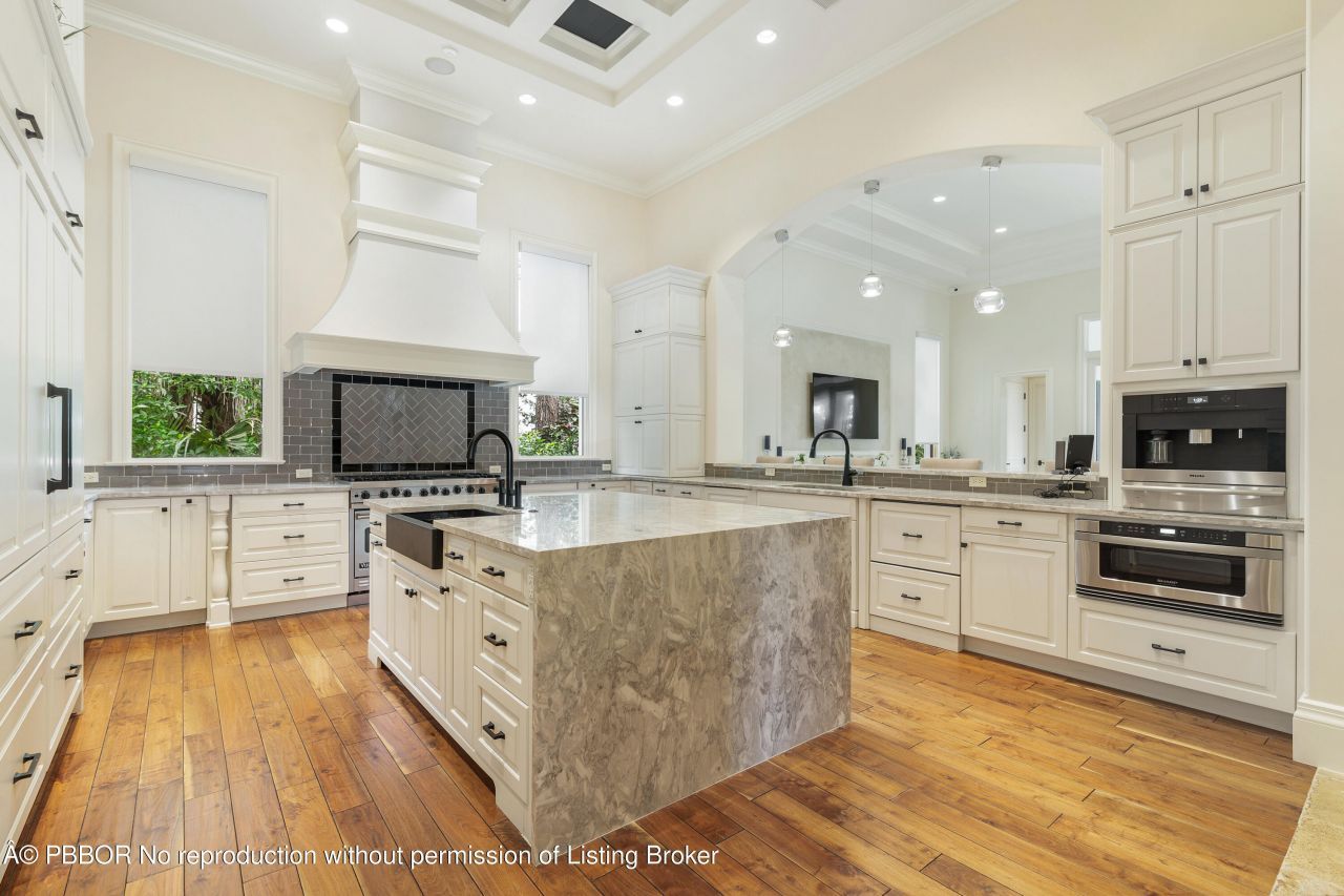 135 W Bears Club Drive, Jupiter, FL 33477 Photo