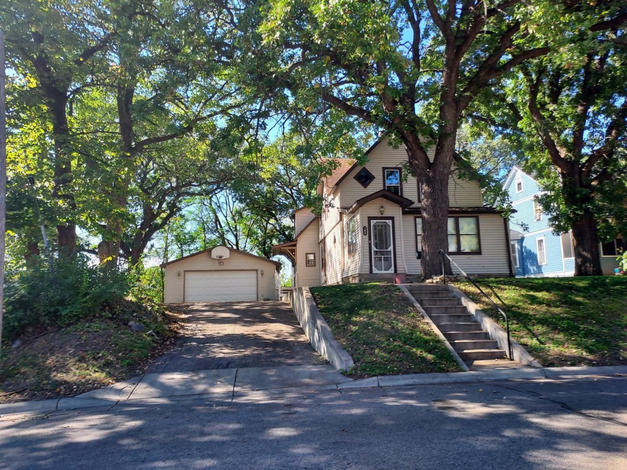 703 N 1st Street, Montevideo, MN 56265 Main Photo